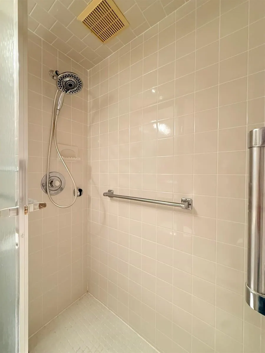 4015 Islewood D Deerfield Beach, FL 33442