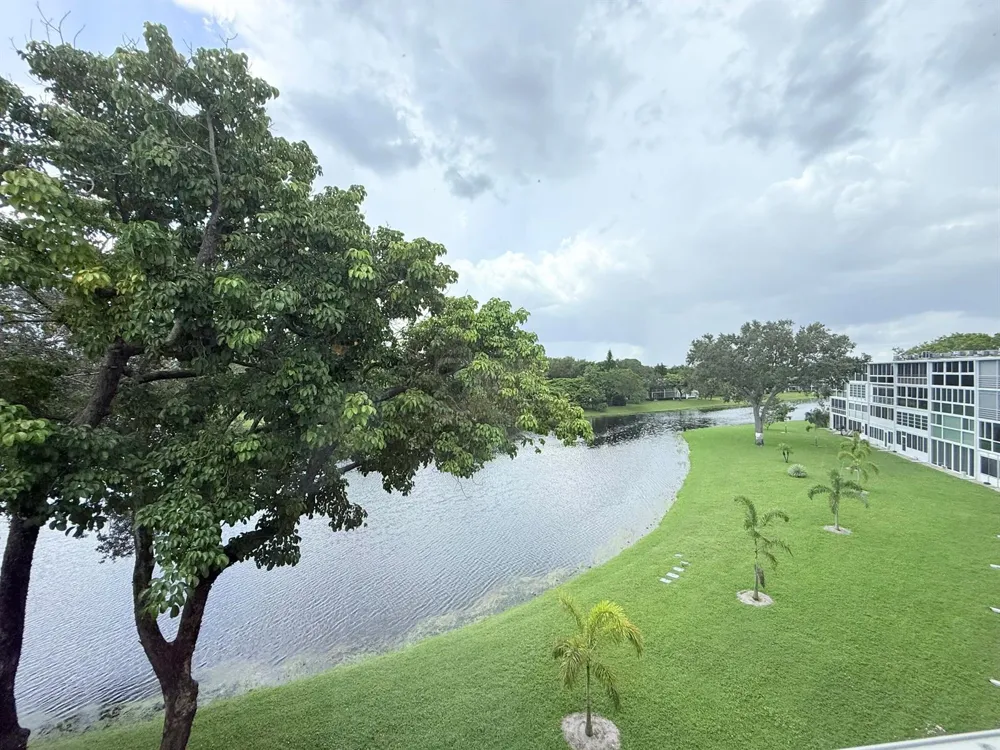4015 Islewood D Deerfield Beach, FL 33442