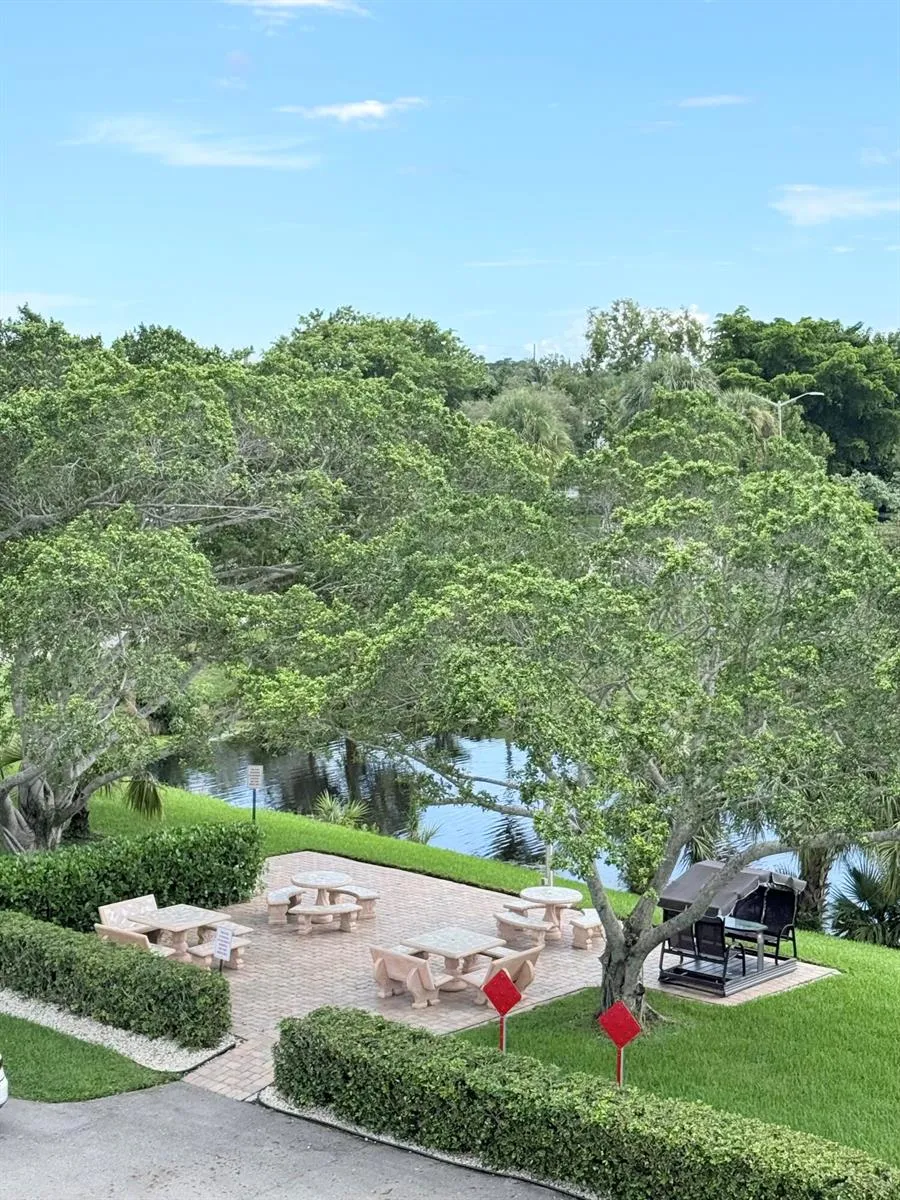 4015 Islewood D Deerfield Beach, FL 33442