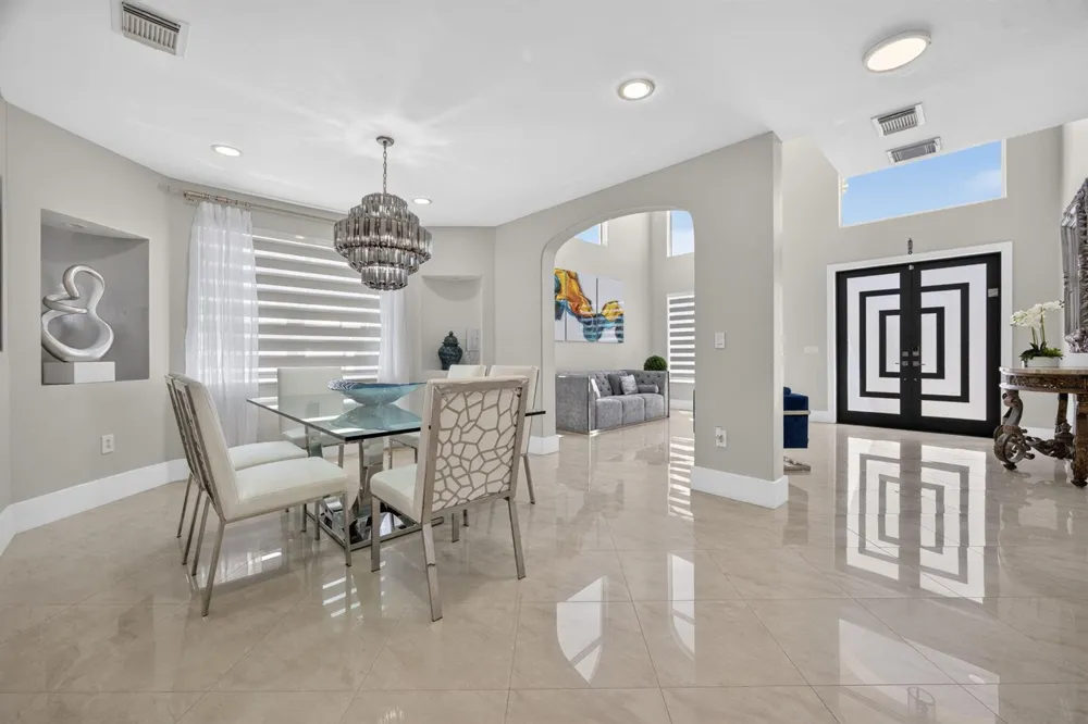 16401 SW 78th Terrace Miami, FL 33193