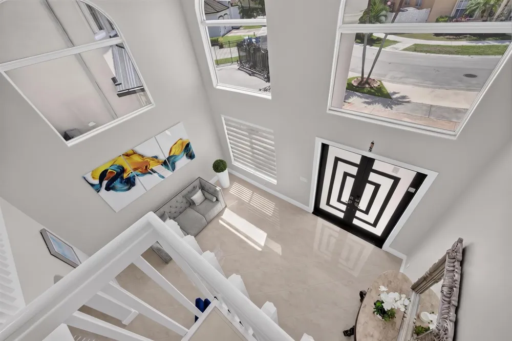 16401 SW 78th Terrace Miami, FL 33193