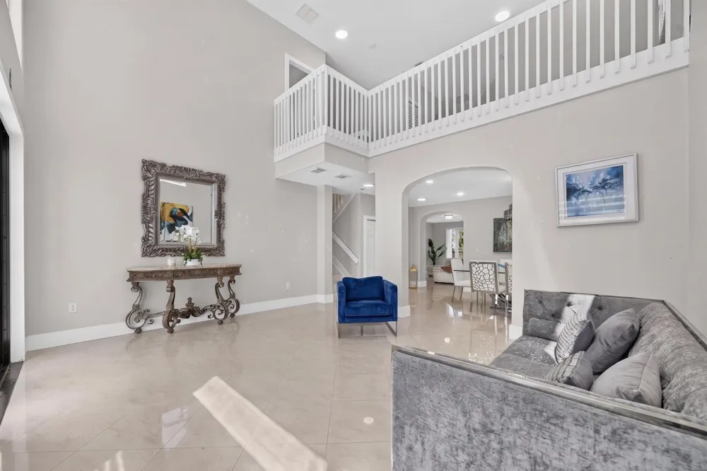 16401 SW 78th Terrace Miami, FL 33193