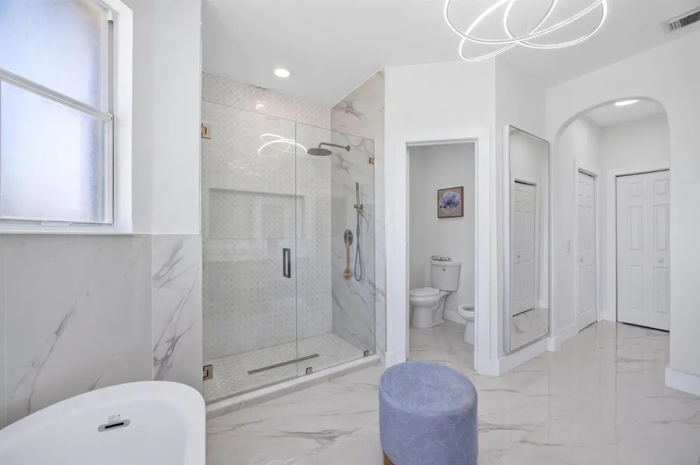 16401 SW 78th Terrace Miami, FL 33193