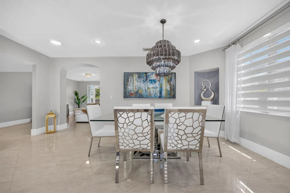 16401 SW 78th Terrace Miami, FL 33193