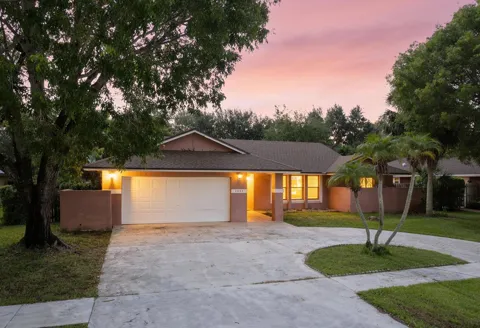 2652 Yarmouth Drive