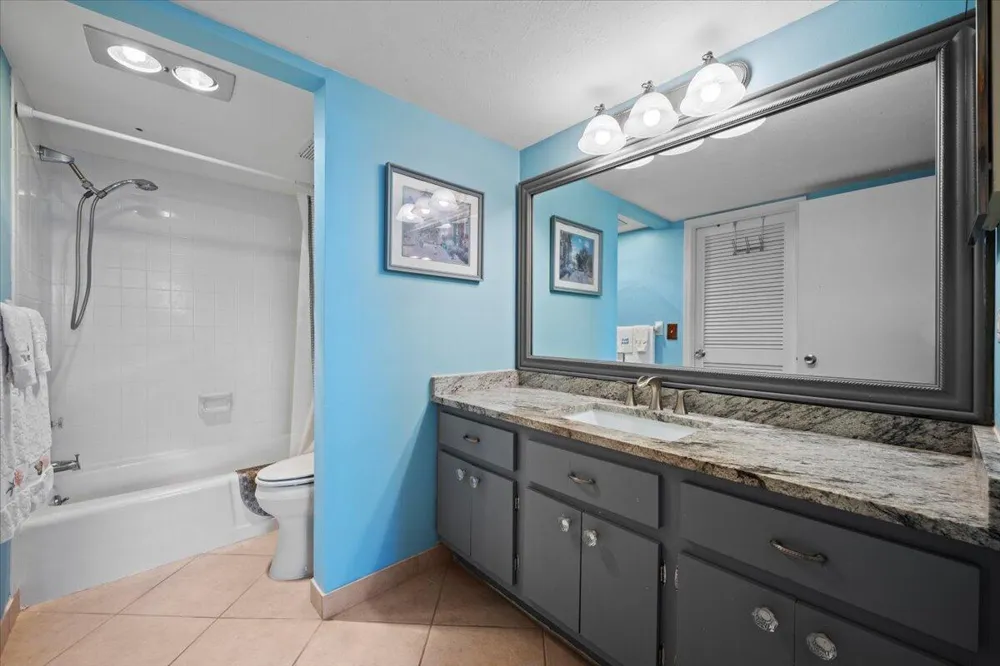 1200 MARINE WAY #304 North Palm Beach, FL 33408