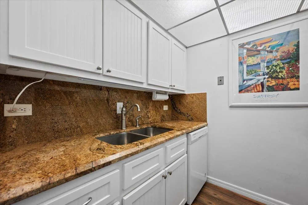 1200 MARINE WAY #304 North Palm Beach, FL 33408