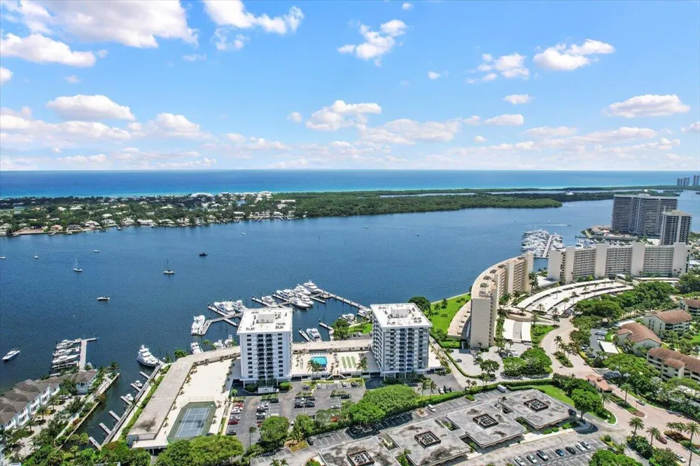 1200 MARINE WAY #304 North Palm Beach, FL 33408