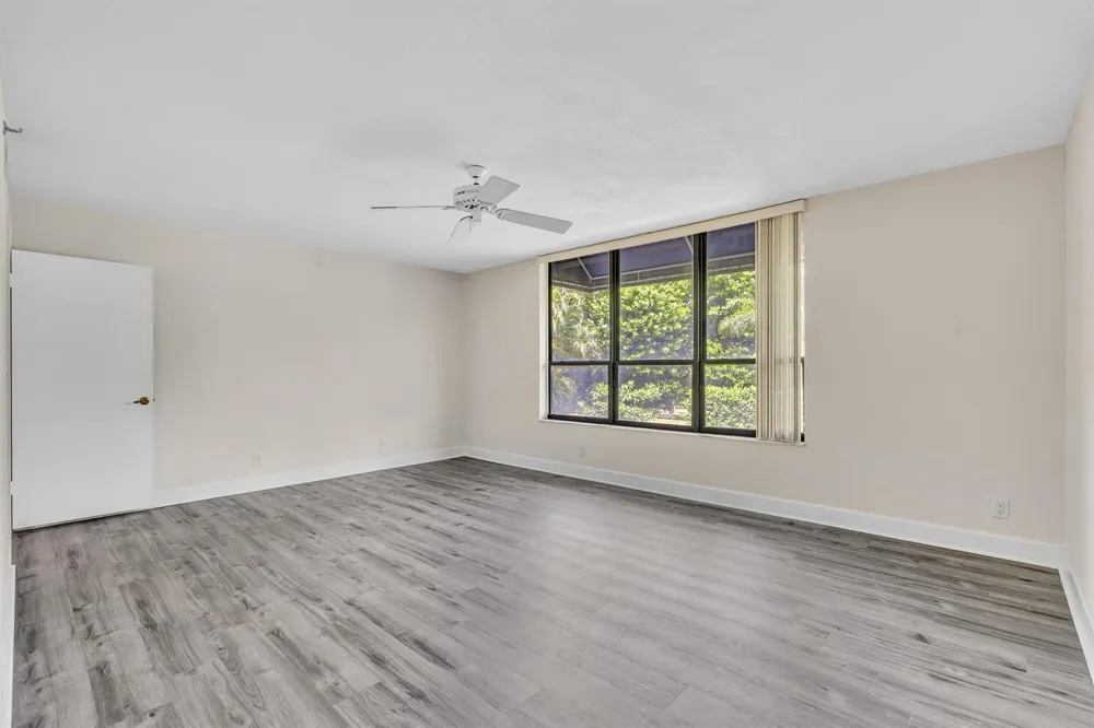 7564 REGENCY LAKE DRIVE #202 Boca Raton, FL 33433
