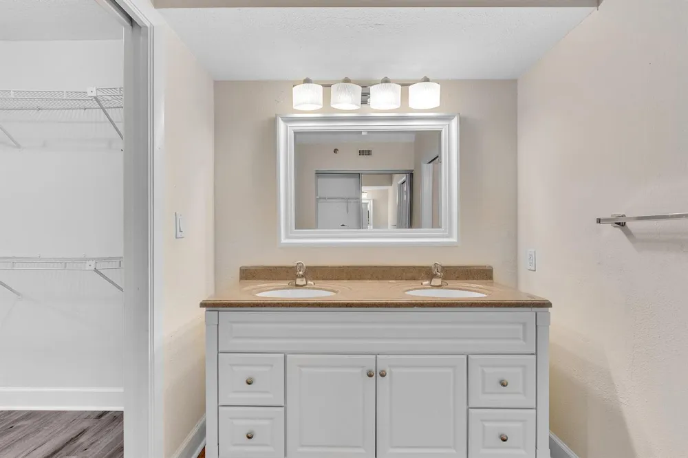 7564 REGENCY LAKE DRIVE #202 Boca Raton, FL 33433