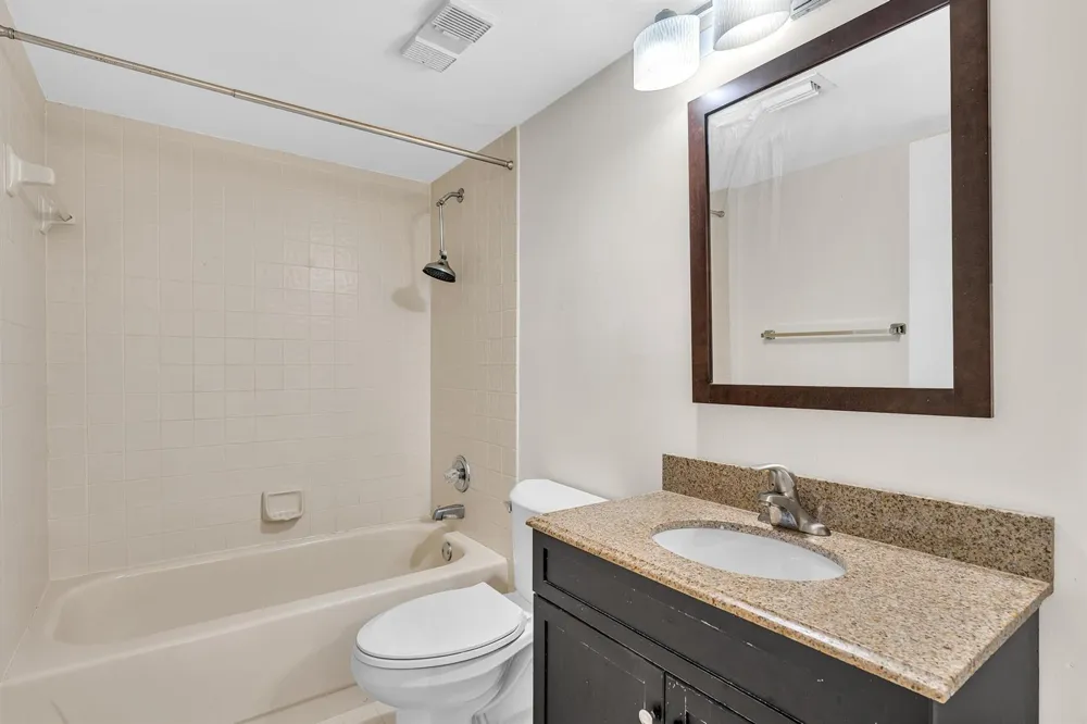 7564 REGENCY LAKE DRIVE #202 Boca Raton, FL 33433