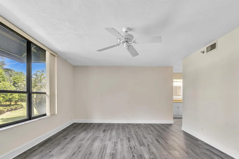 7564 REGENCY LAKE DRIVE #202 Boca Raton, FL 33433