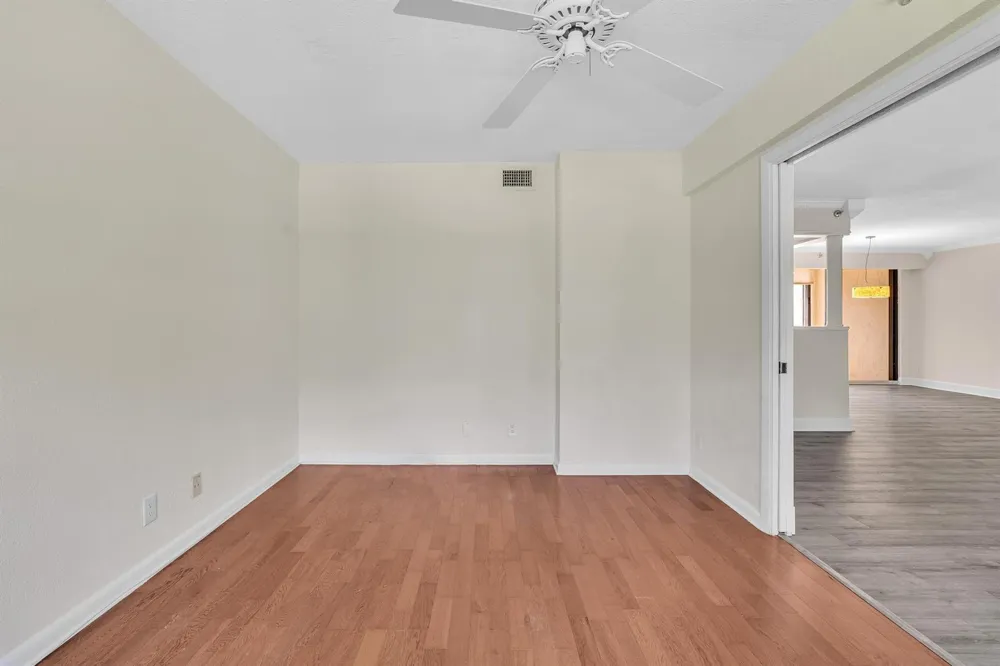 7564 REGENCY LAKE DRIVE #202 Boca Raton, FL 33433