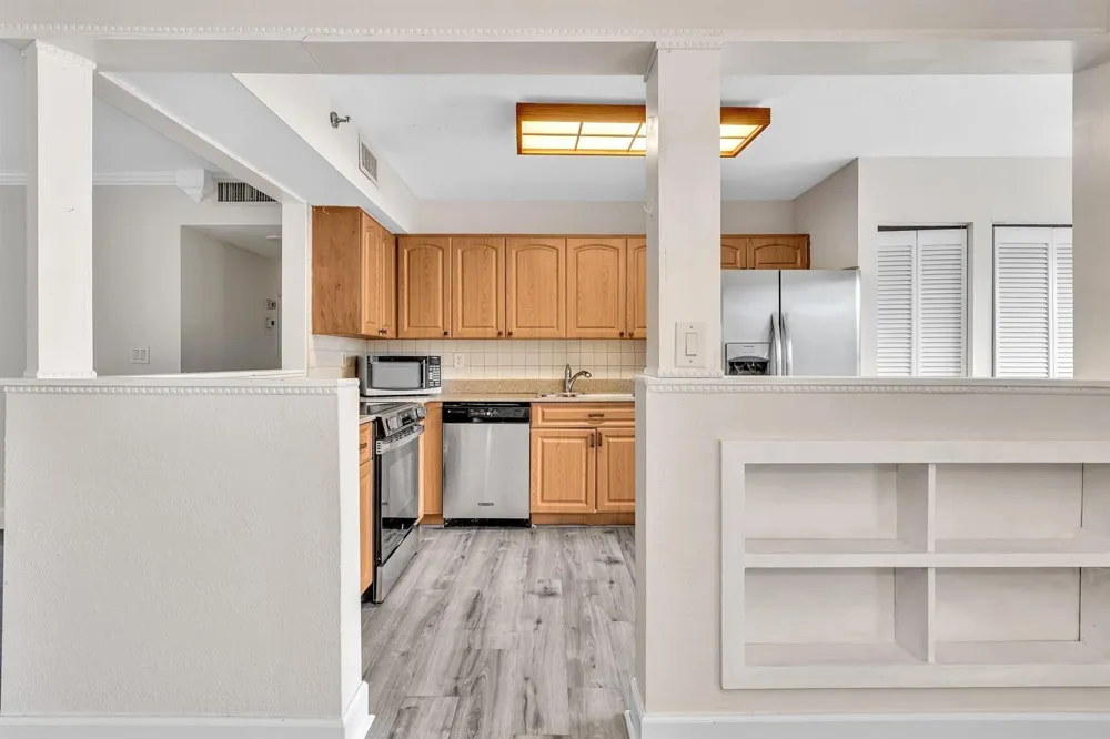 7564 REGENCY LAKE DRIVE #202 Boca Raton, FL 33433