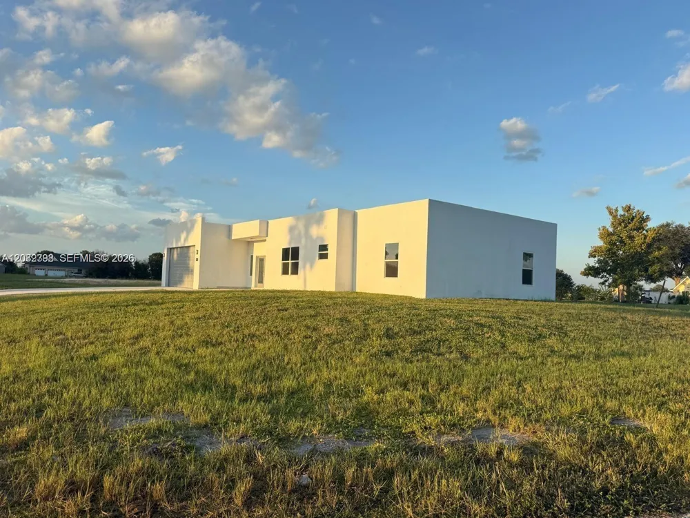 401 Lexington Drive Other City - Not In The State Of Florida, FL 33876