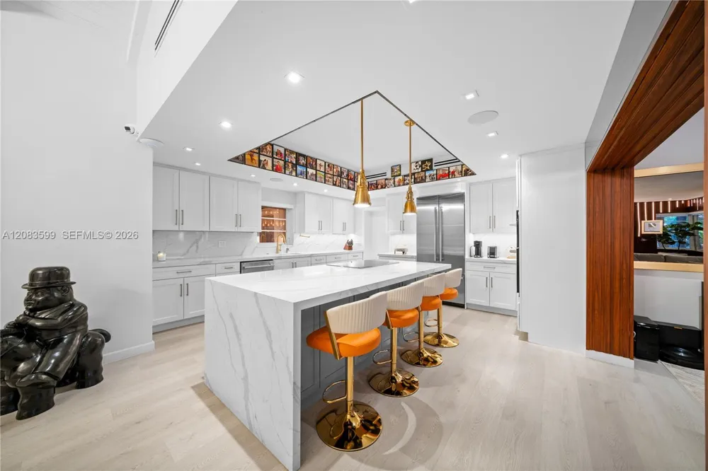 238 E San Marino Dr Miami Beach, FL 33139