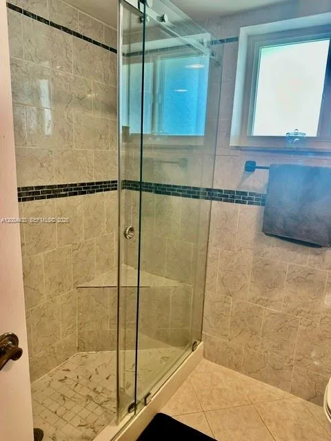 18901 NE 14th Ave #104 Miami, FL 33179
