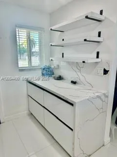18901 NE 14th Ave #104 Miami, FL 33179