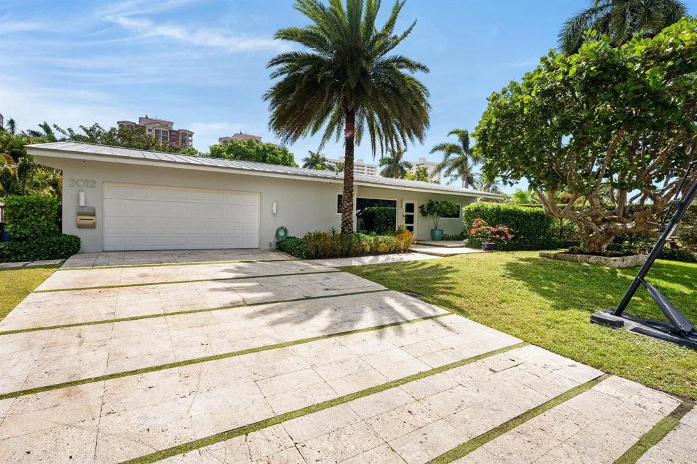 2012 NE 31ST AVENUE Fort Lauderdale, FL 33305