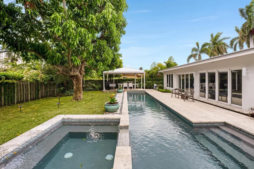 2012 NE 31ST AVENUE Fort Lauderdale, FL 33305