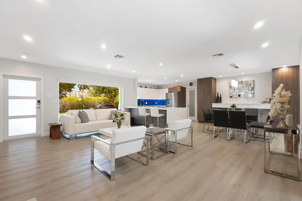 2012 NE 31ST AVENUE Fort Lauderdale, FL 33305