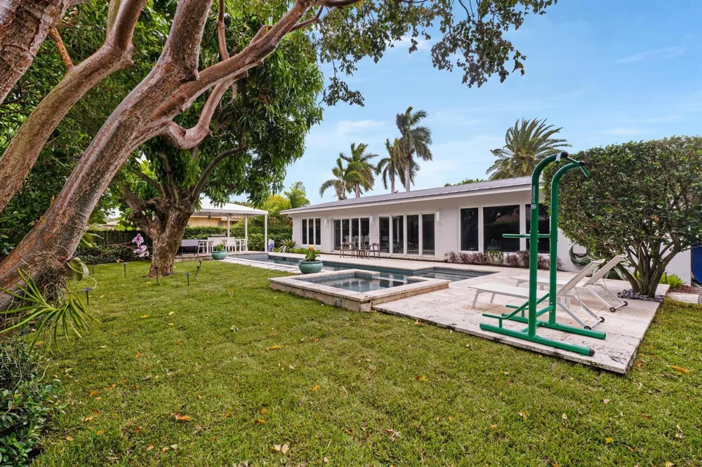 2012 NE 31ST AVENUE Fort Lauderdale, FL 33305