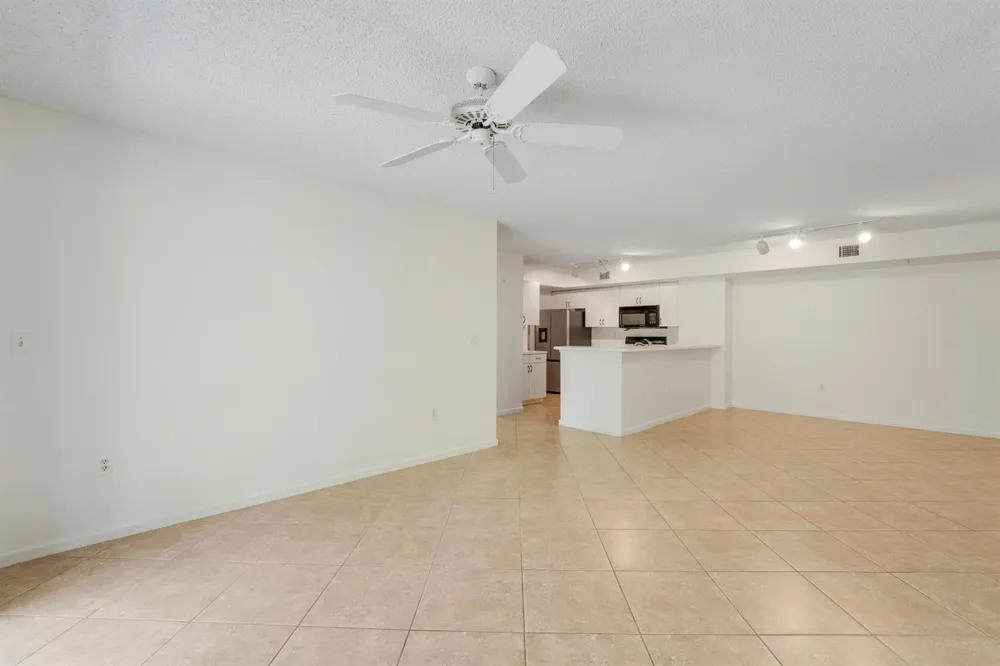 278 VILLAGE BOULEVARD #8106 Tequesta, FL 33469