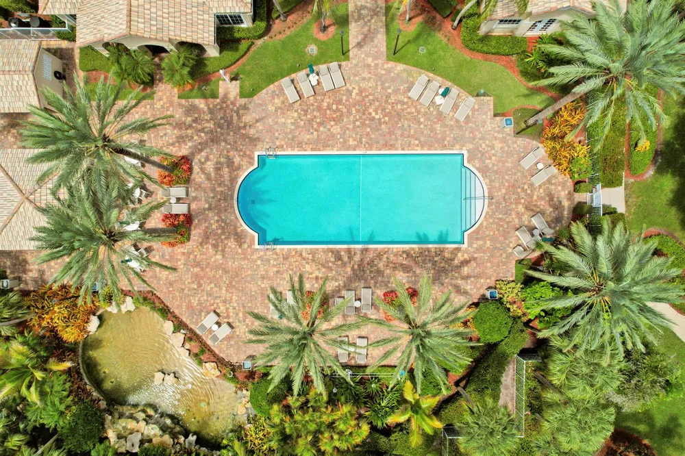 278 VILLAGE BOULEVARD #8106 Tequesta, FL 33469