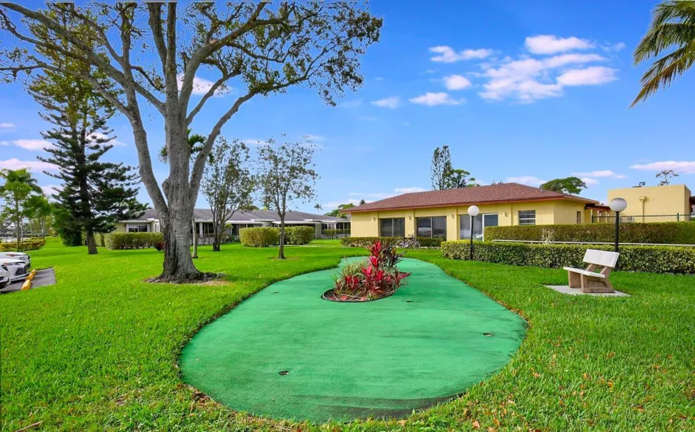 1140 MAHOGANY WAY #204 Delray Beach, FL 33445