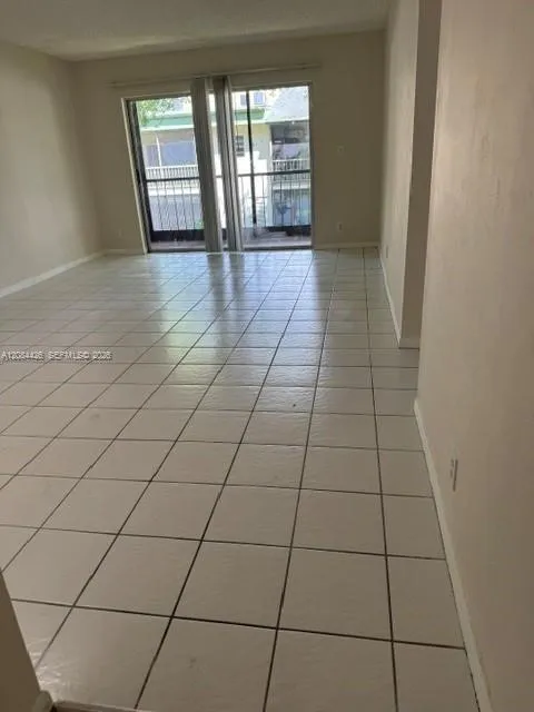 4153 NW 90th Ave #206 Coral Springs, FL 33065
