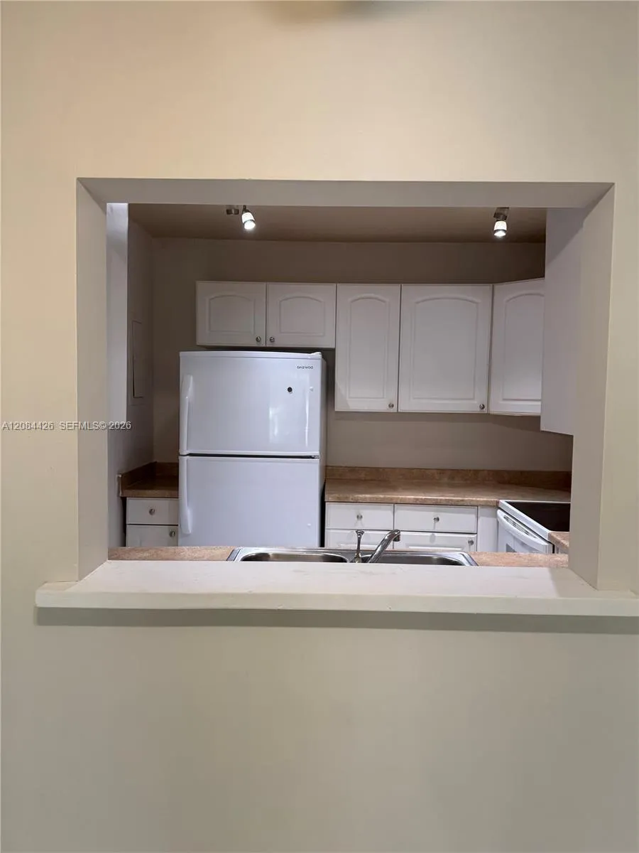 4153 NW 90th Ave #206 Coral Springs, FL 33065