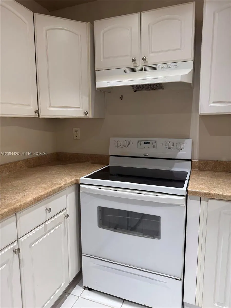 4153 NW 90th Ave #206 Coral Springs, FL 33065