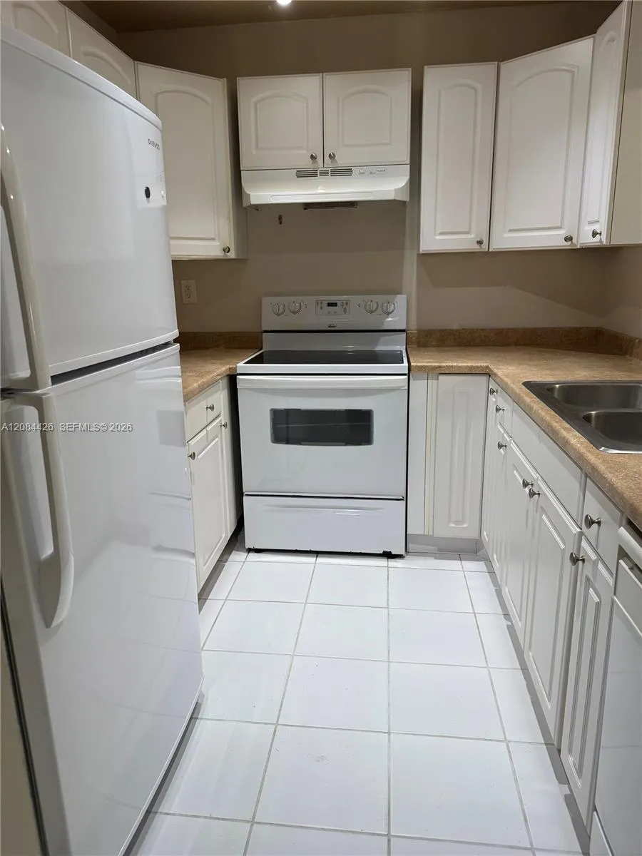 4153 NW 90th Ave #206 Coral Springs, FL 33065