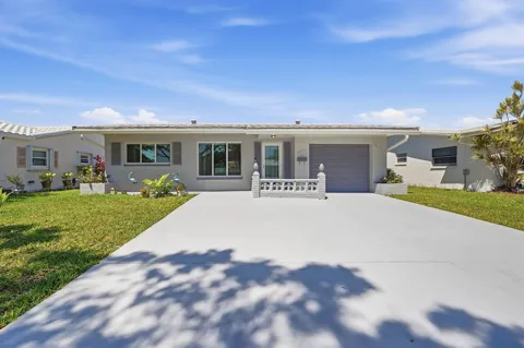 5711 NW 84th Terrace