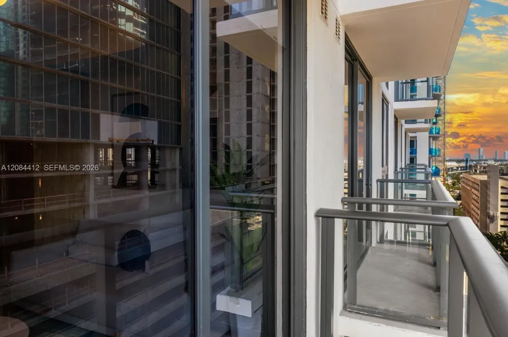 11 NE 6th St #1503 Miami, FL 33132