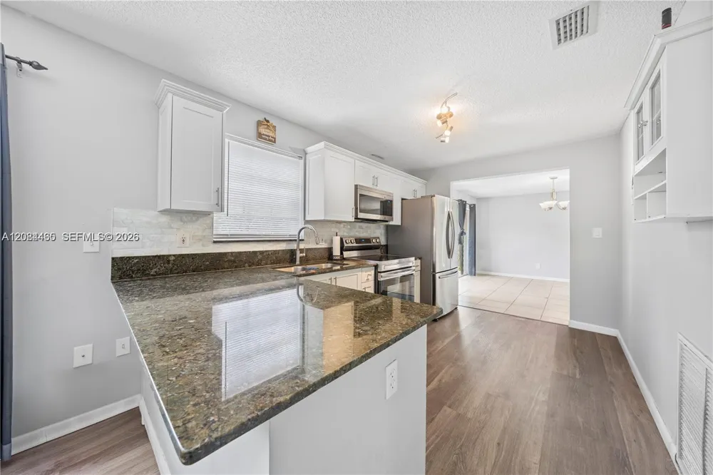 22316 SW 99th Ave Cutler Bay, FL 33190