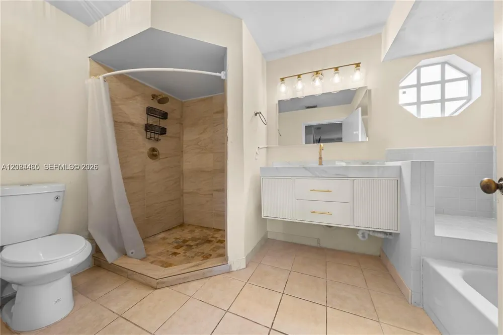22316 SW 99th Ave Cutler Bay, FL 33190