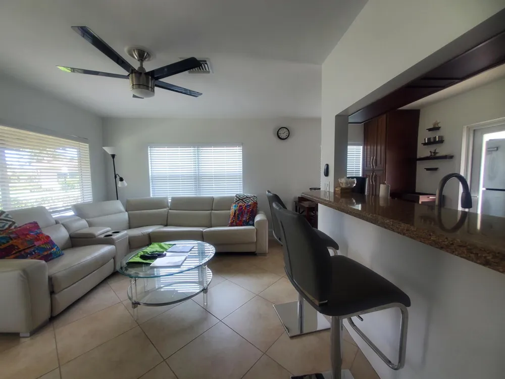 1225 Hillsboro Mile #T1 Hillsboro Beach, FL 33062