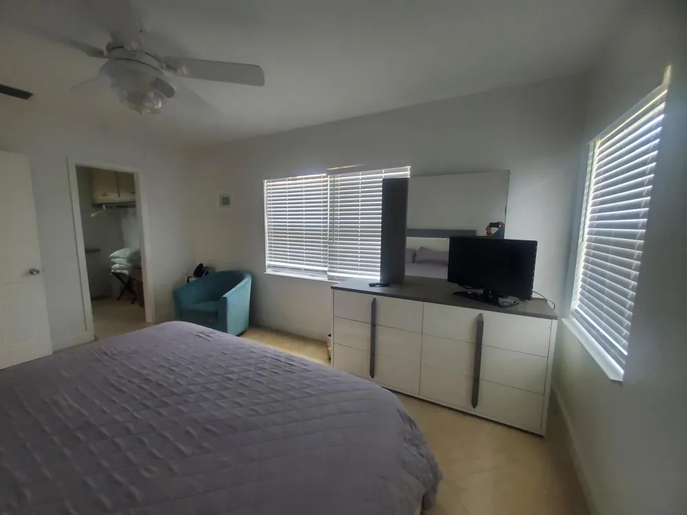 1225 Hillsboro Mile #T1 Hillsboro Beach, FL 33062