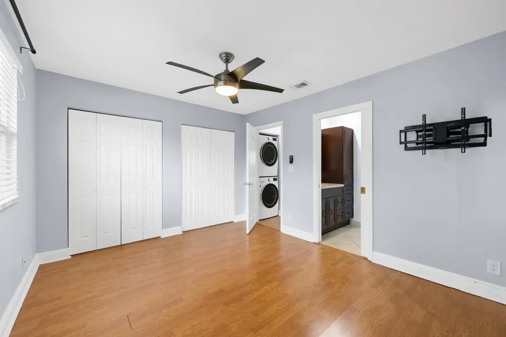 1843 NE 15TH AVENUE Fort Lauderdale, FL 33305