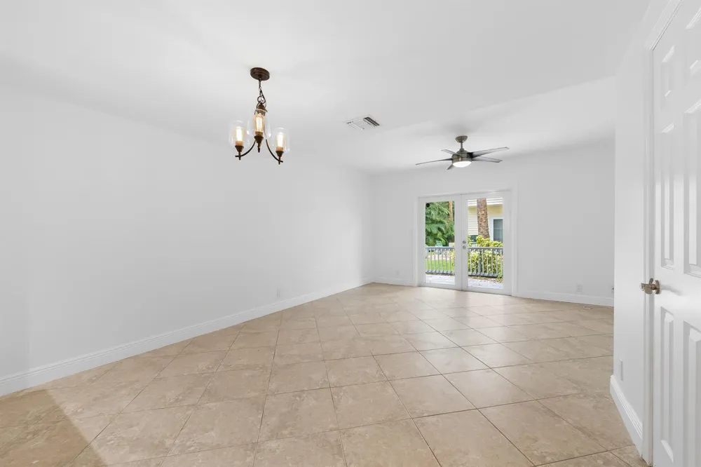 1843 NE 15TH AVENUE Fort Lauderdale, FL 33305
