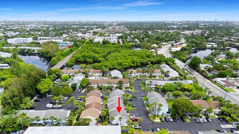 1843 NE 15TH AVENUE Fort Lauderdale, FL 33305