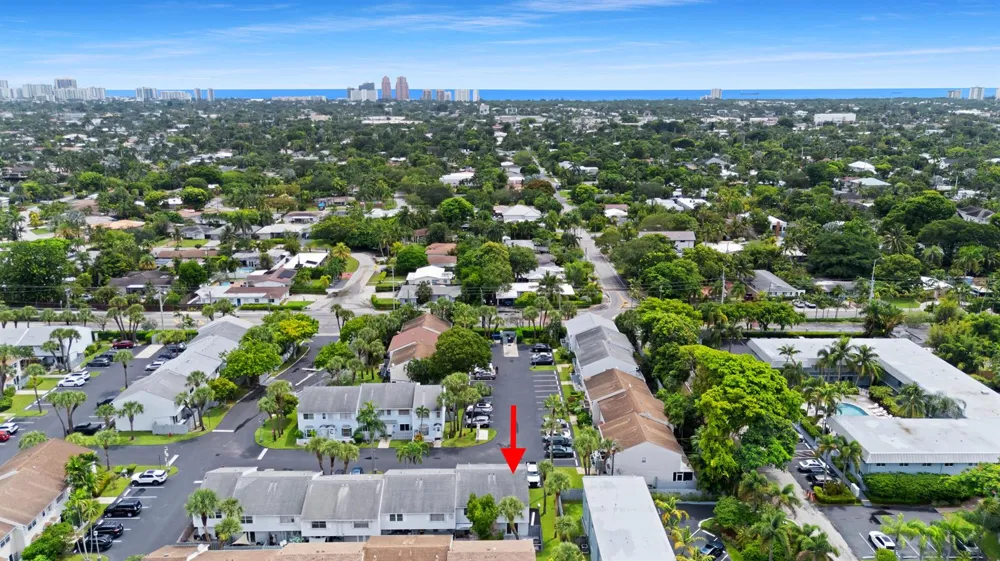 1843 NE 15TH AVENUE Fort Lauderdale, FL 33305