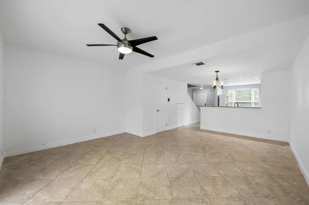 1843 NE 15TH AVENUE Fort Lauderdale, FL 33305