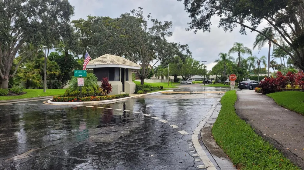 6283 La Costa Drive #F Boca Raton, FL 33433