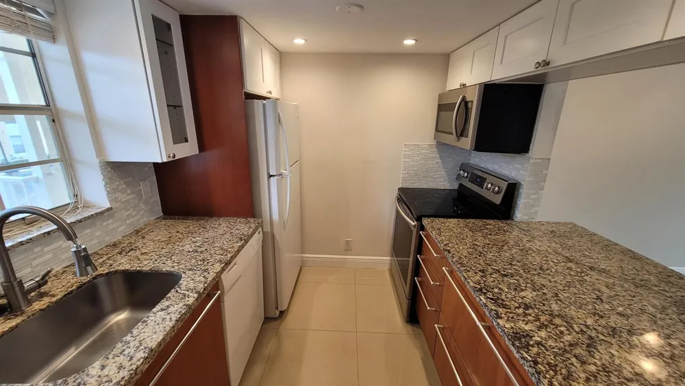 6283 La Costa Drive #F Boca Raton, FL 33433