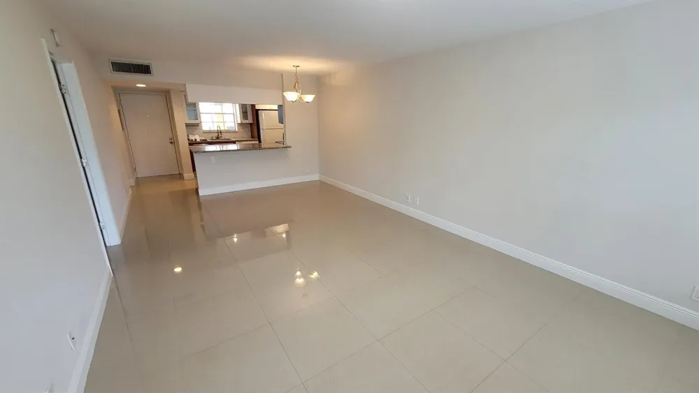 6283 La Costa Drive #F Boca Raton, FL 33433