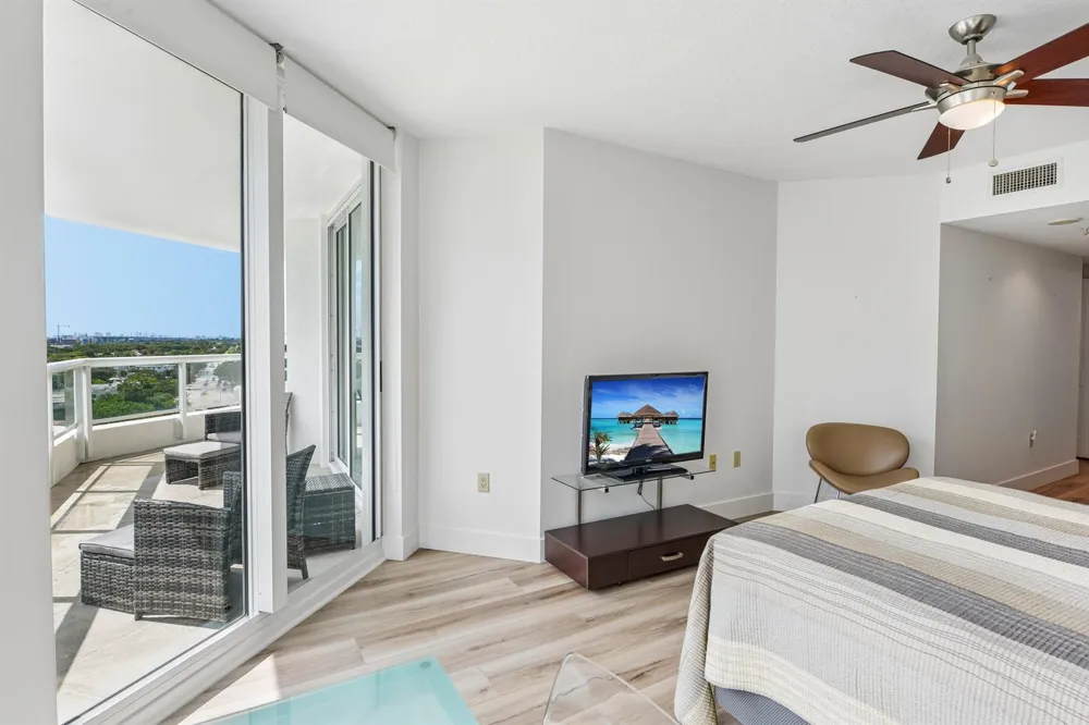 401 SW 4TH AVENUE #1003 Fort Lauderdale, FL 33315