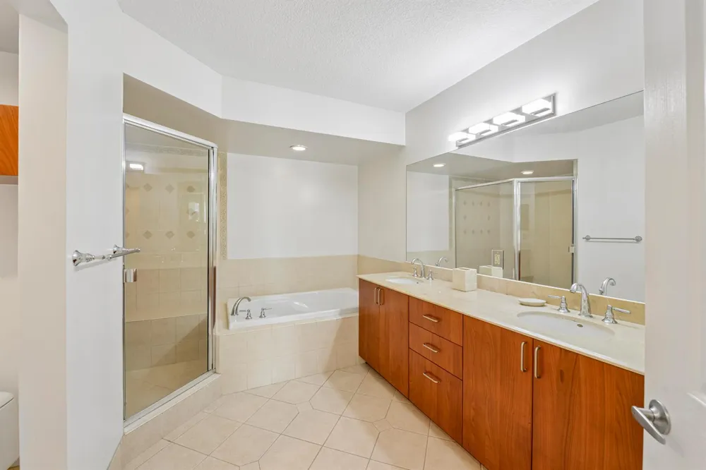401 SW 4TH AVENUE #1003 Fort Lauderdale, FL 33315
