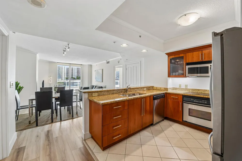 401 SW 4TH AVENUE #1003 Fort Lauderdale, FL 33315